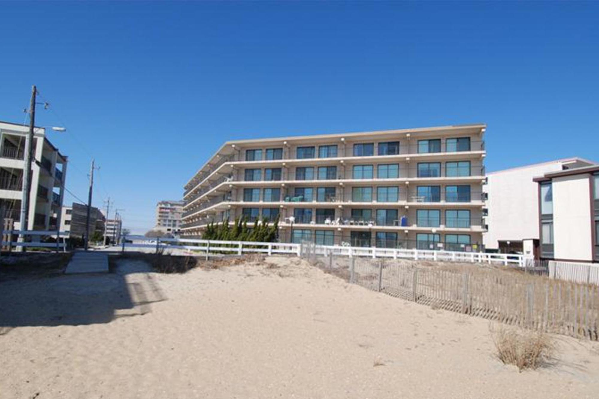 אושן סיטי Diamond Head Condos חדר תמונה